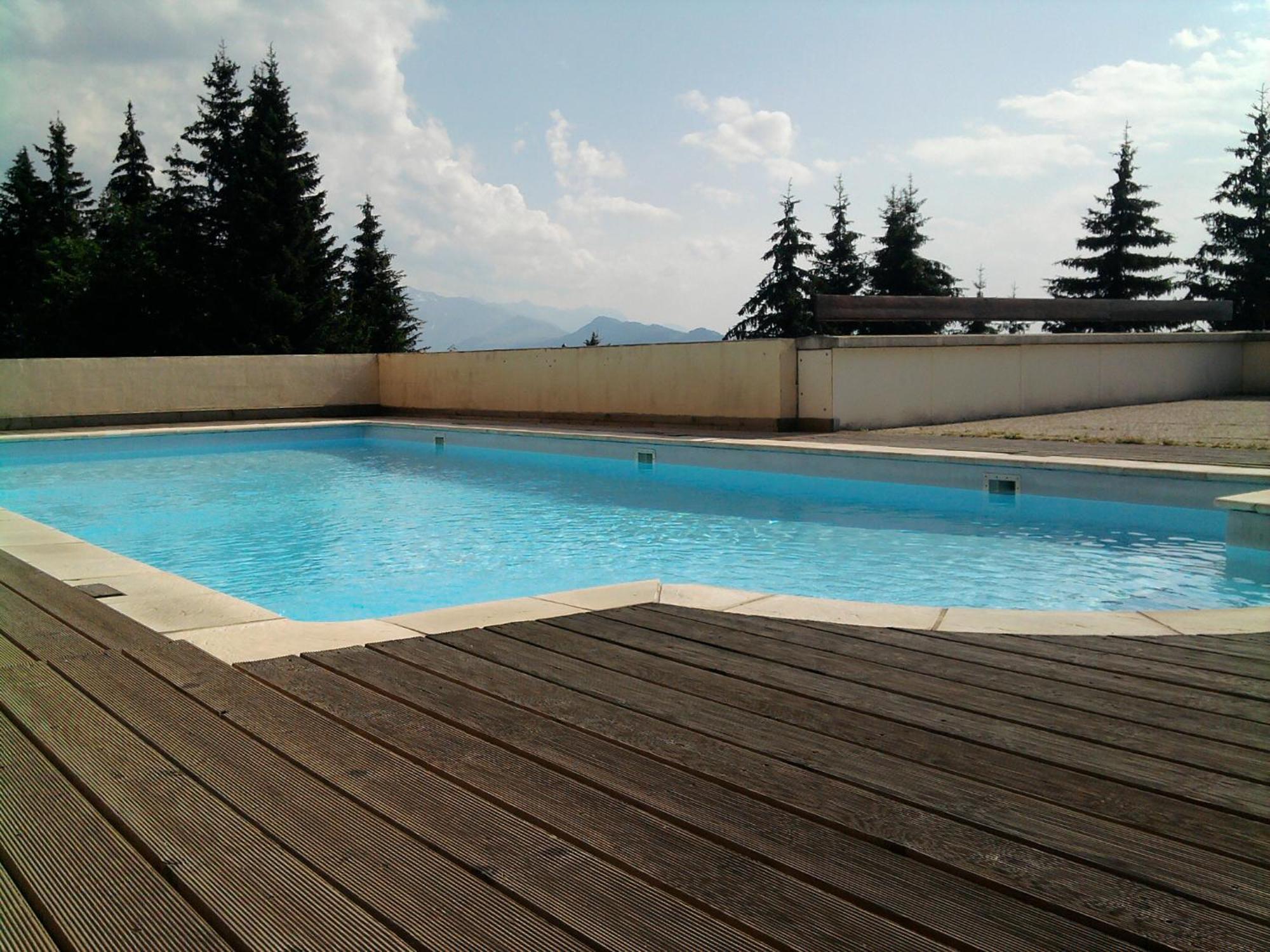 Appartements Le Clos Des Gentianes Allevard Exterior foto